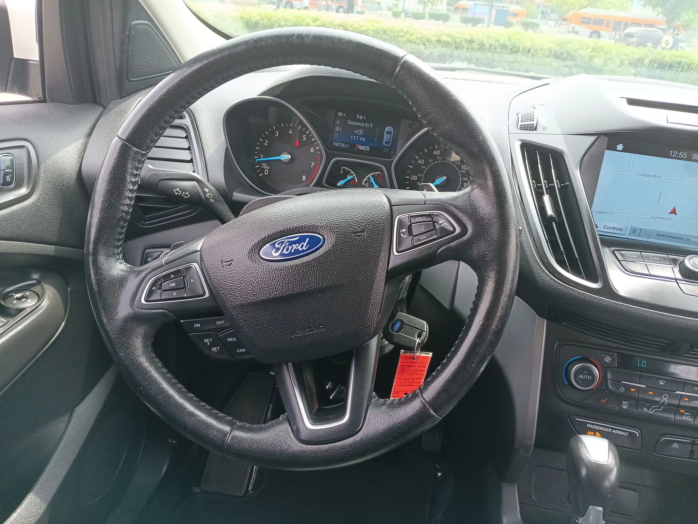 Used 2017 Ford Escape SE w/ SE Leather Comfort Package image 18