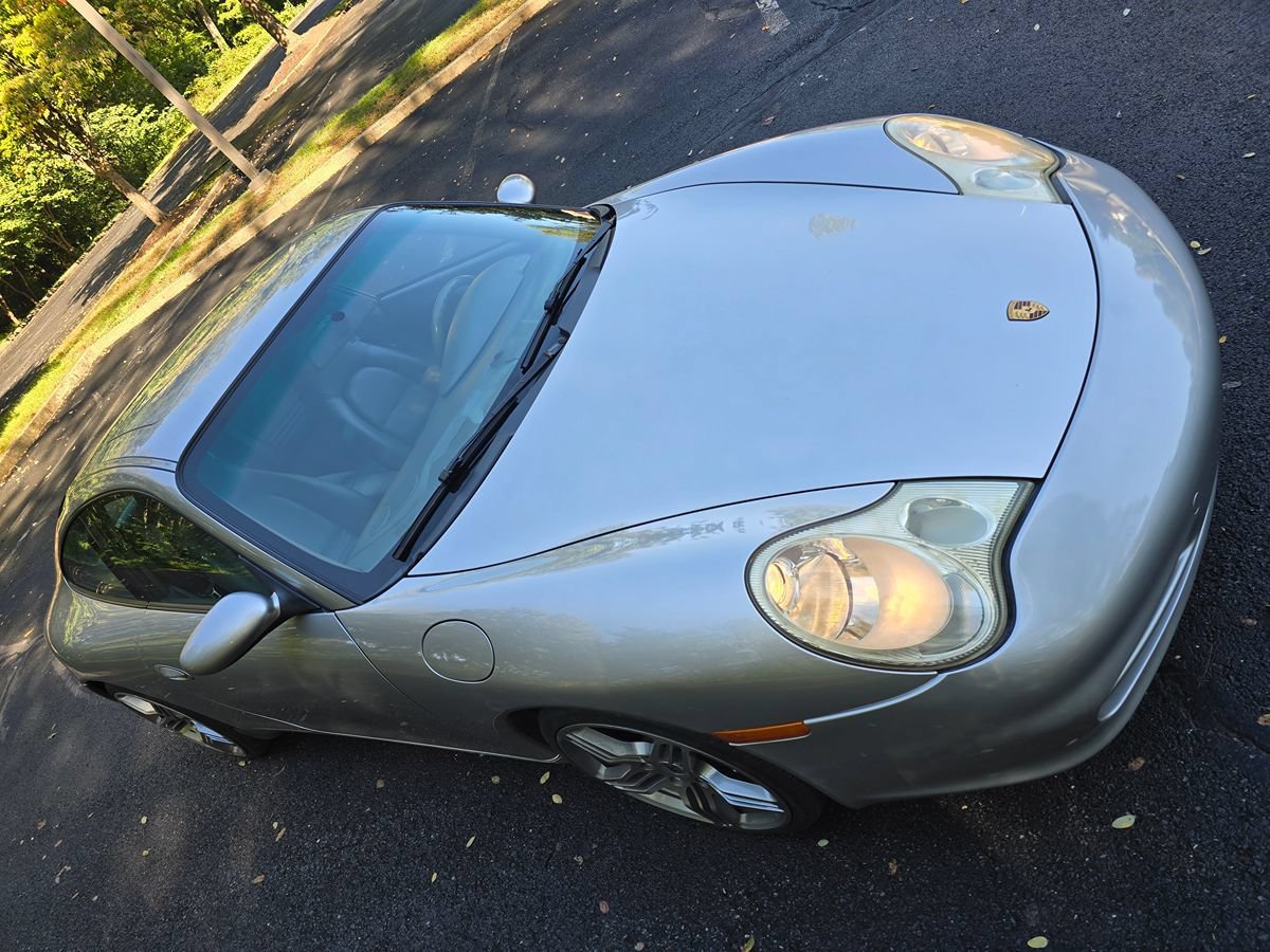 Used 2004 Porsche 911 Carrera 4S AWD/4WD image 29