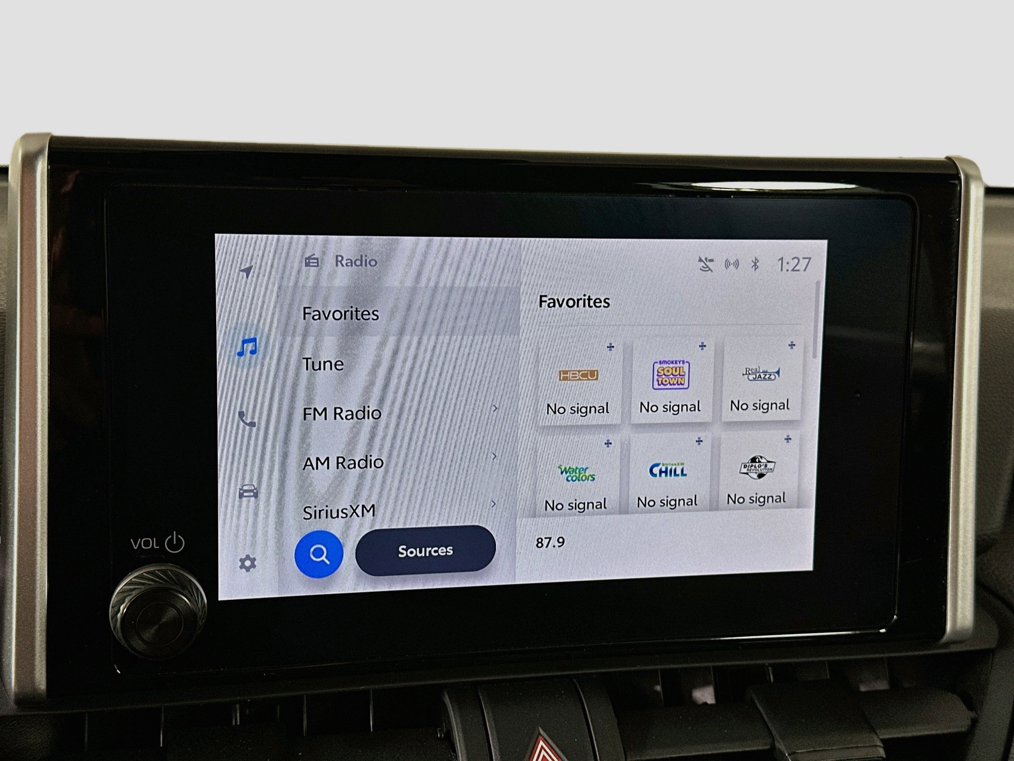Used 2025 Toyota RAV4 LE FWD image 21