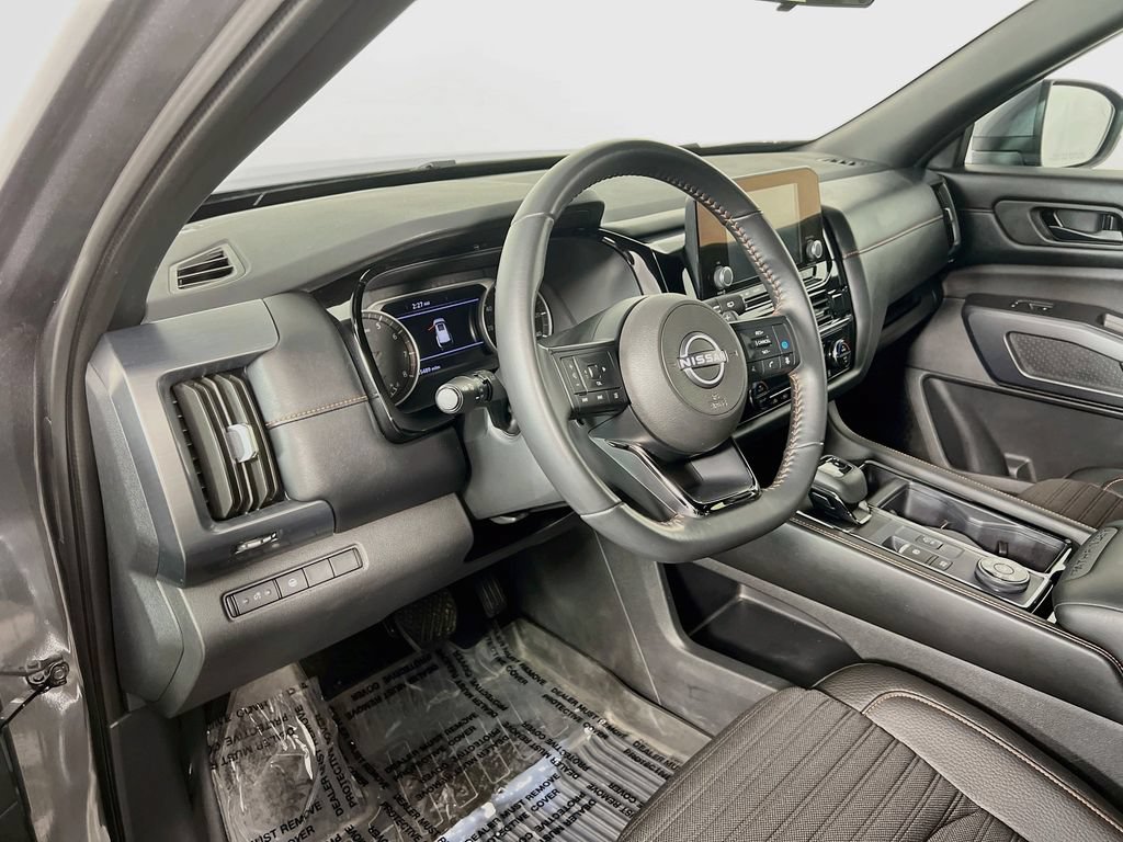 Used 2024 Nissan Pathfinder Rock Creek AWD/4WD image 8