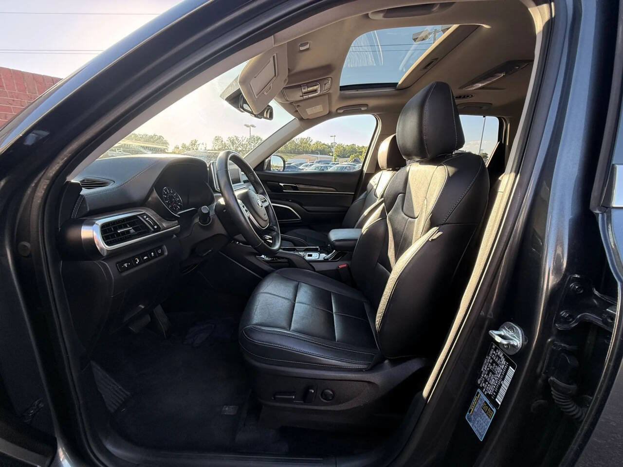 Used 2020 Kia Telluride EX w/ EX Premium Package AWD/4WD image 26
