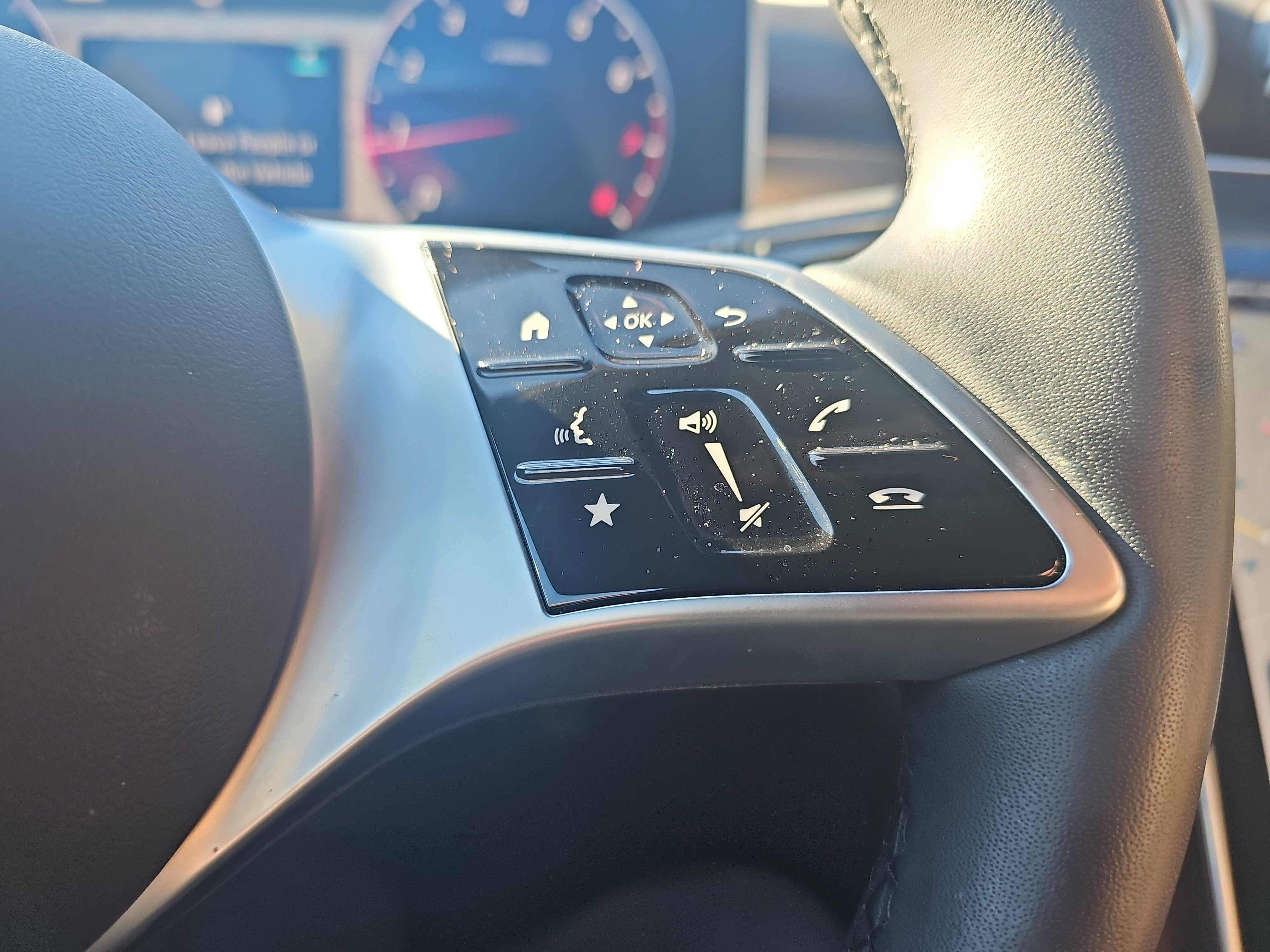 Certified 2025 Mercedes-Benz CLE 300 4MATIC Coupe image 20