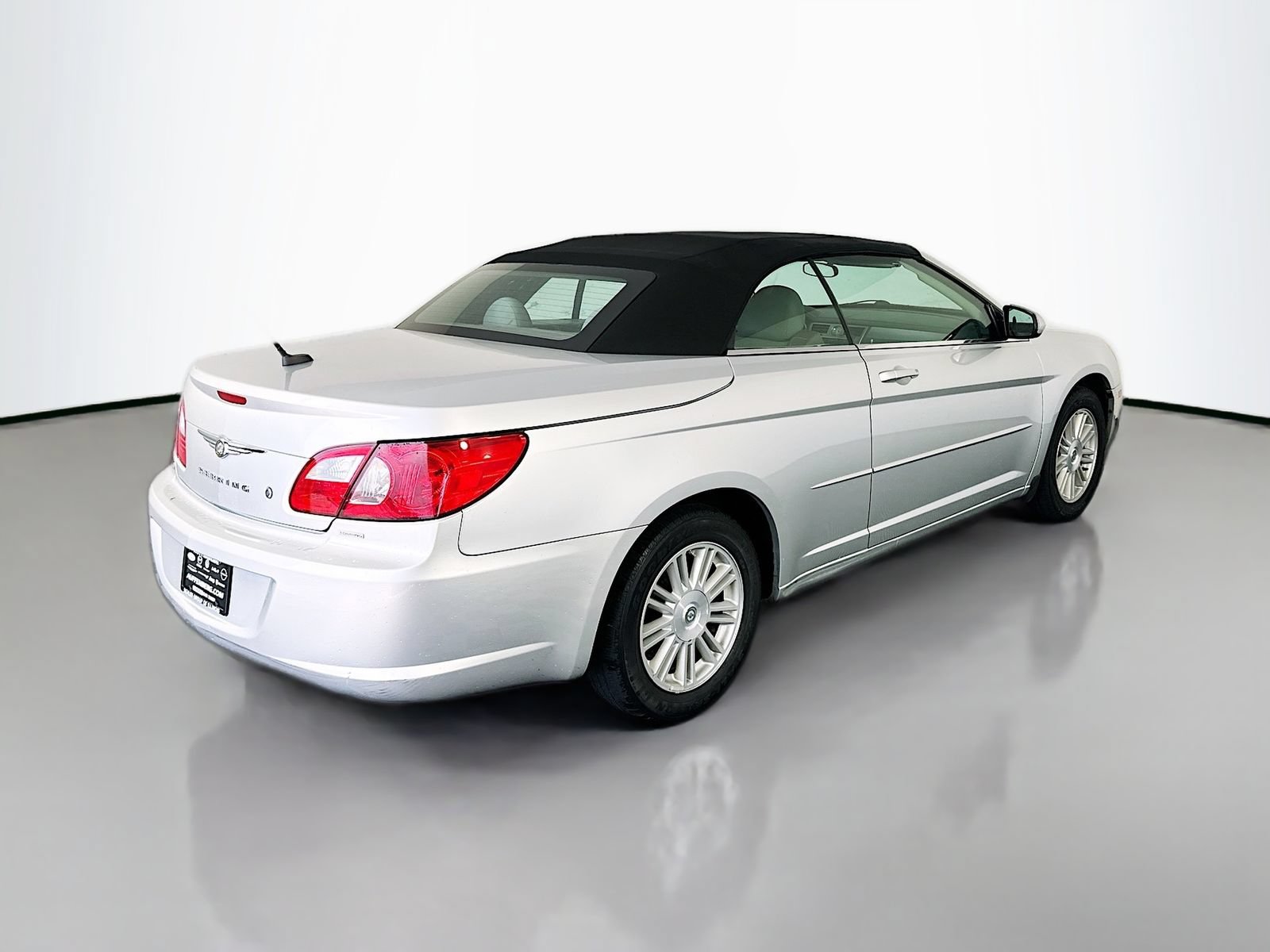 Used 2008 Chrysler Sebring Touring FWD image 7