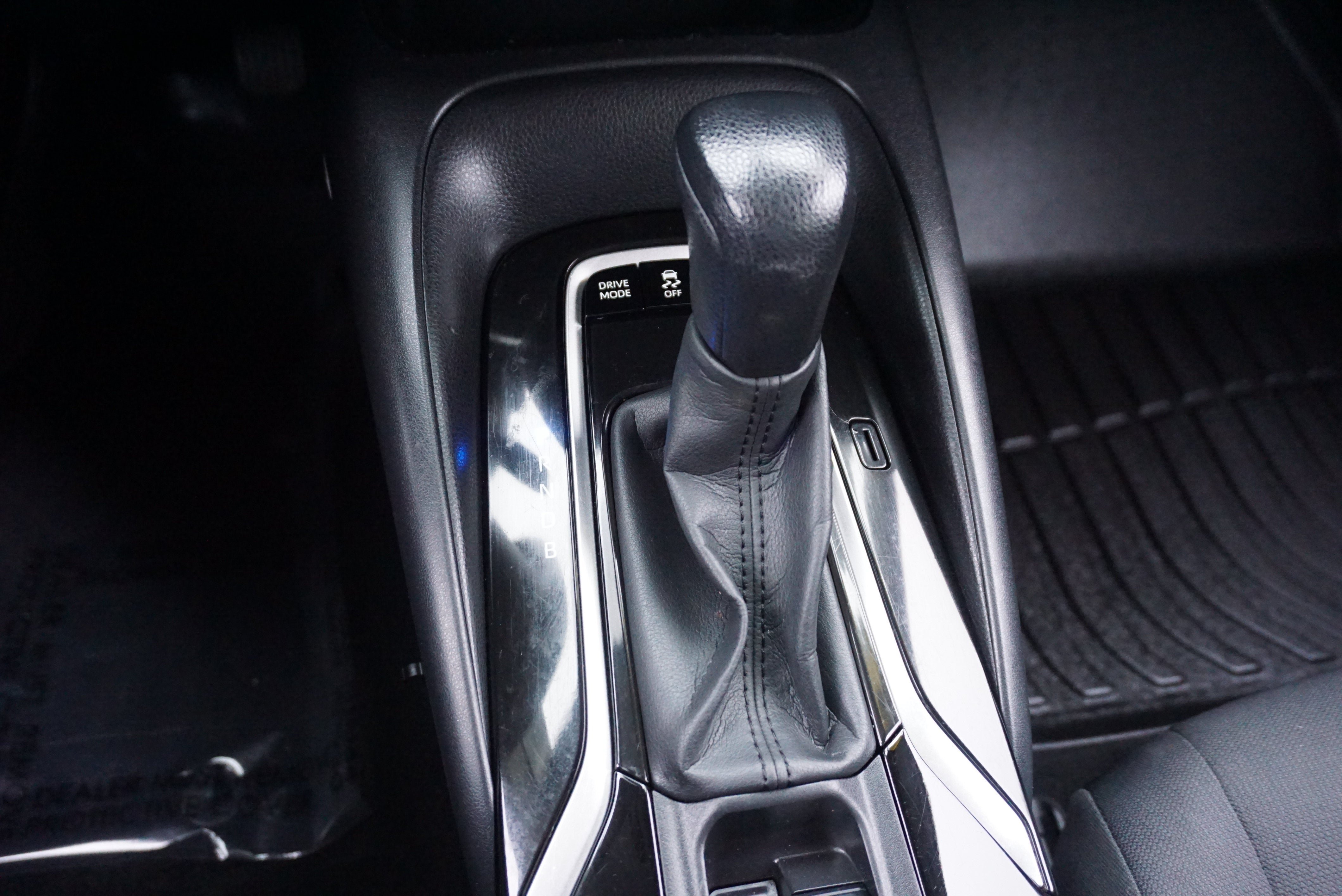 Used 2022 Toyota Corolla LE FWD image 10