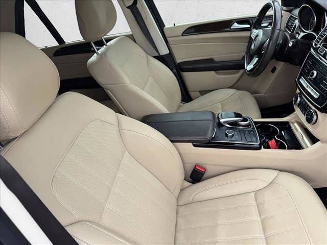 Used 2019 Mercedes-Benz GLE 400 4MATIC image 19