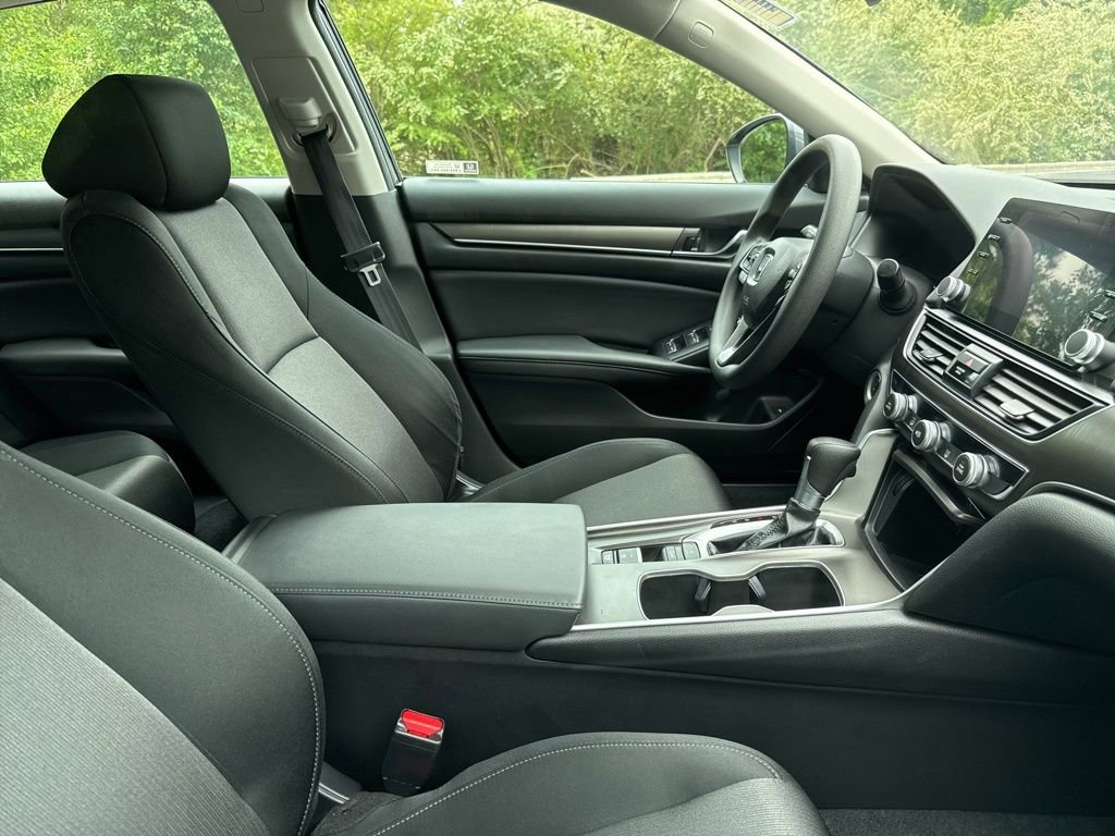 Used 2022 Honda Accord LX image 12