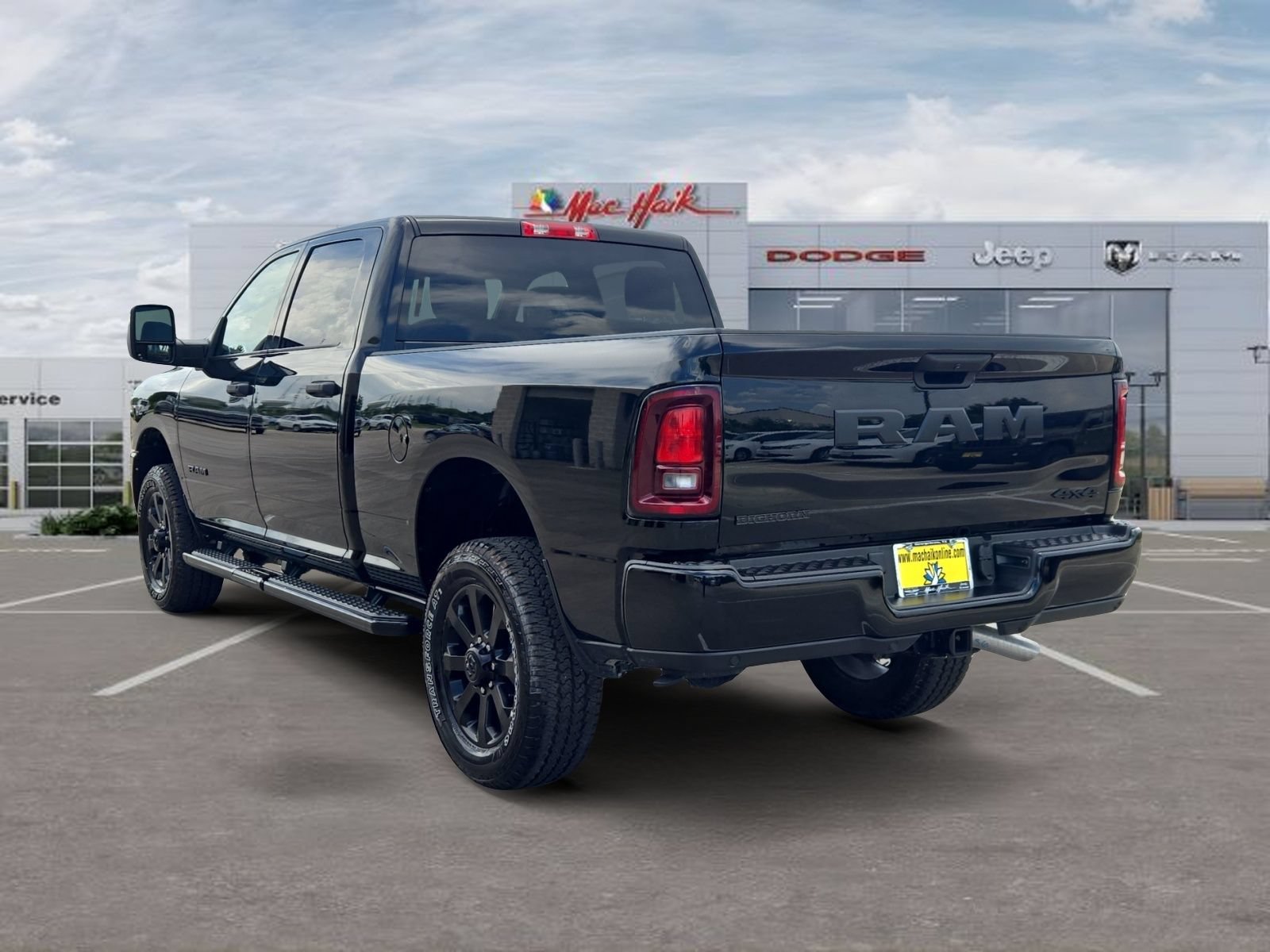 Used 2025 RAM 2500 Big Horn AWD/4WD image 3