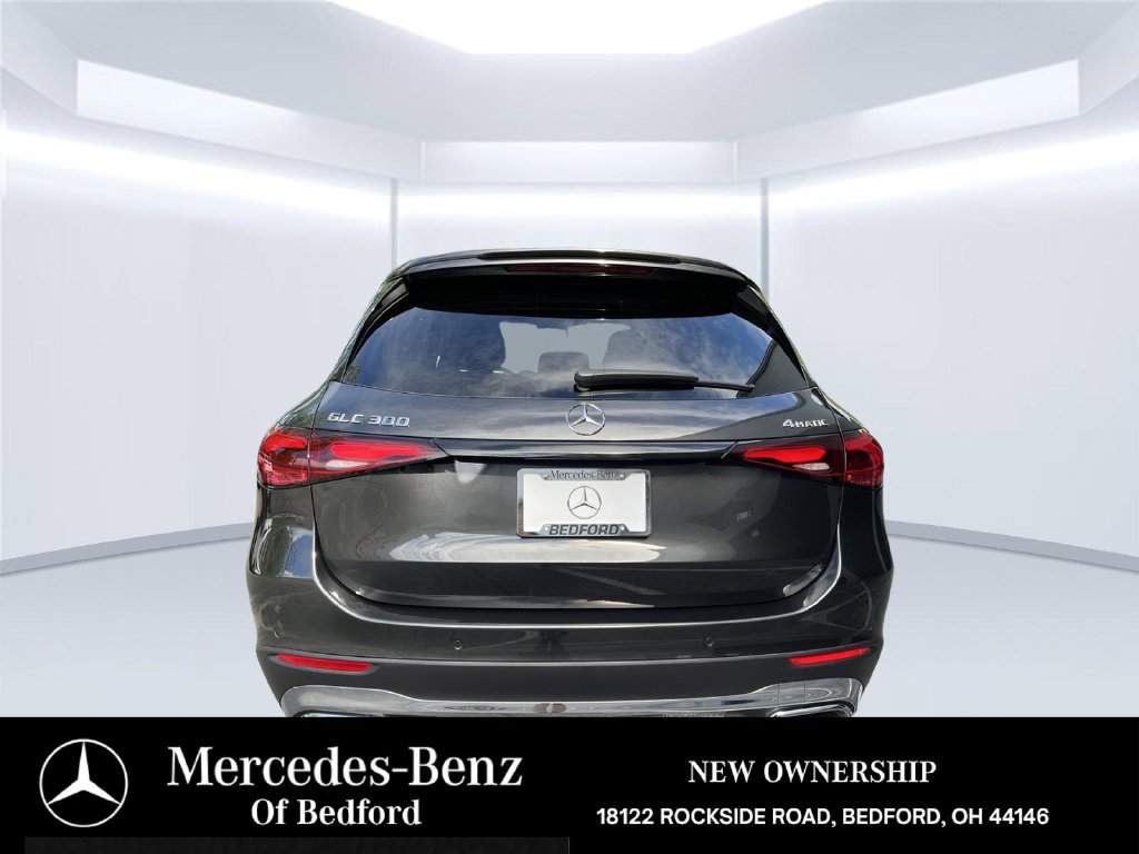Used 2026 Mercedes-Benz GLC 300 4MATIC image 4
