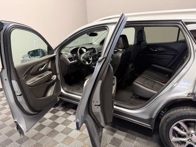 Used 2023 GMC Terrain SLT AWD/4WD image 13