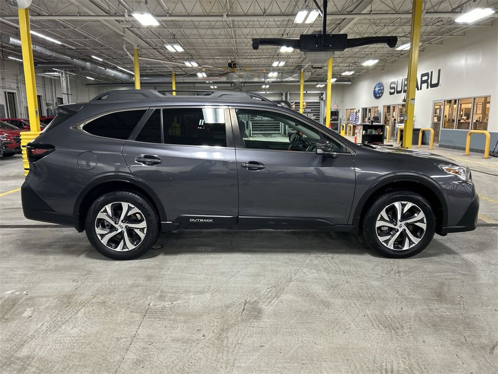 Certified 2022 Subaru Outback Limited XT image 9
