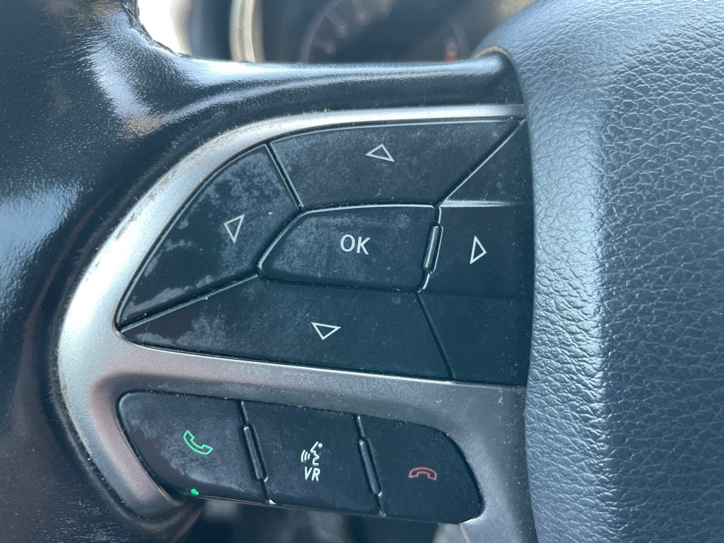 Used 2020 Jeep Grand Cherokee Altitude image 20