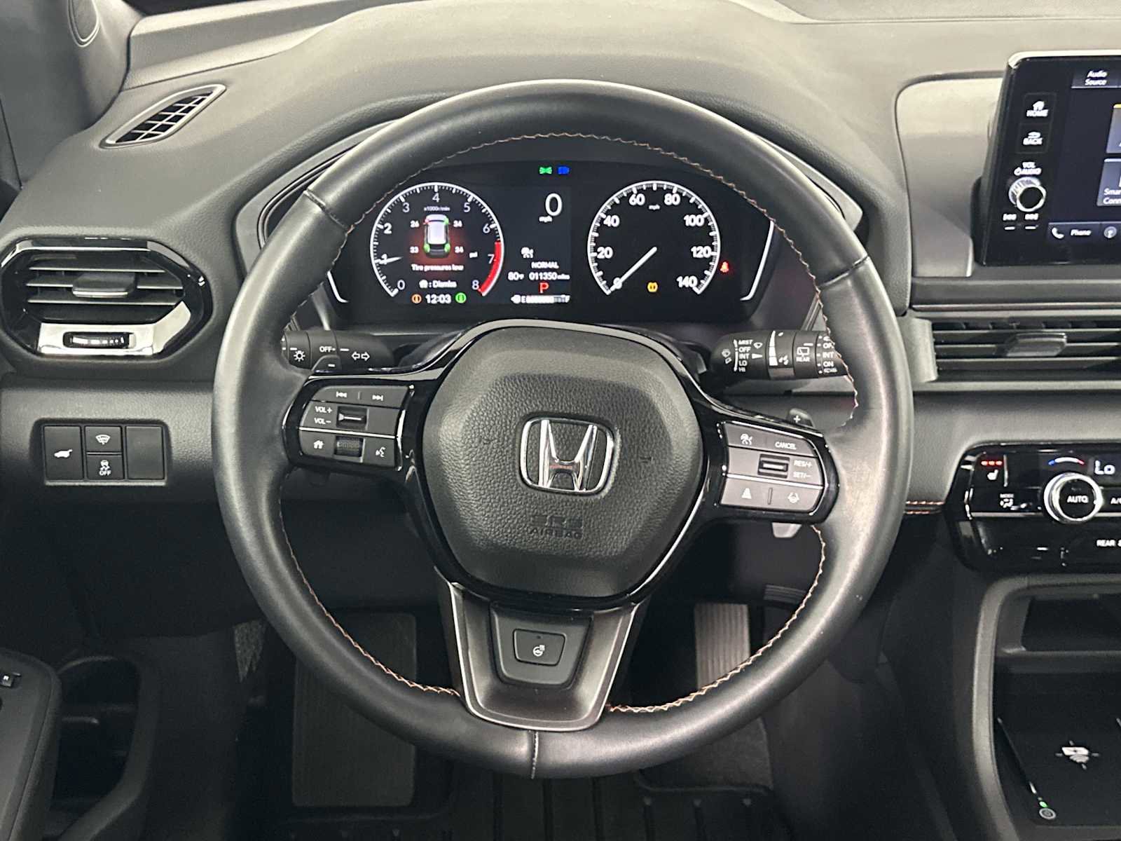 Used 2025 Honda Pilot TrailSport image 14