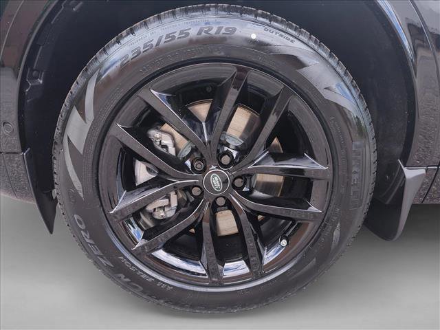 Used 2024 Land Rover Discovery Sport Dynamic SE image 14