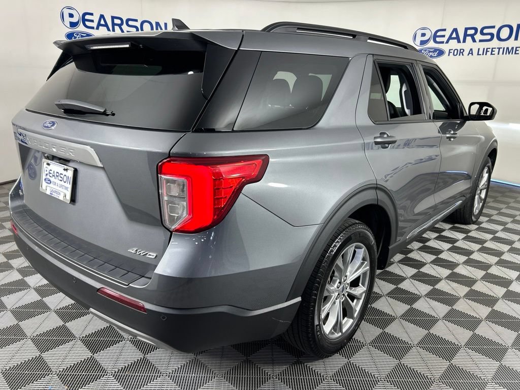 Used 2024 Ford Explorer XLT w/ Equipment Group 202A AWD/4WD image 6