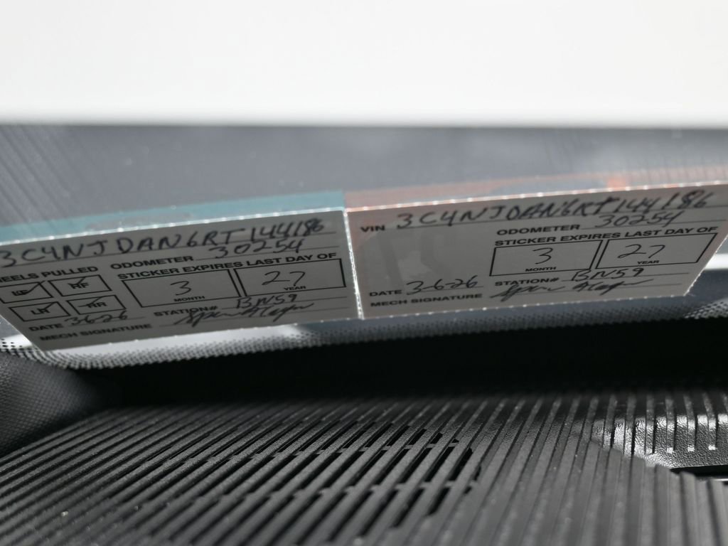 Used 2024 Jeep Compass Sport image 10