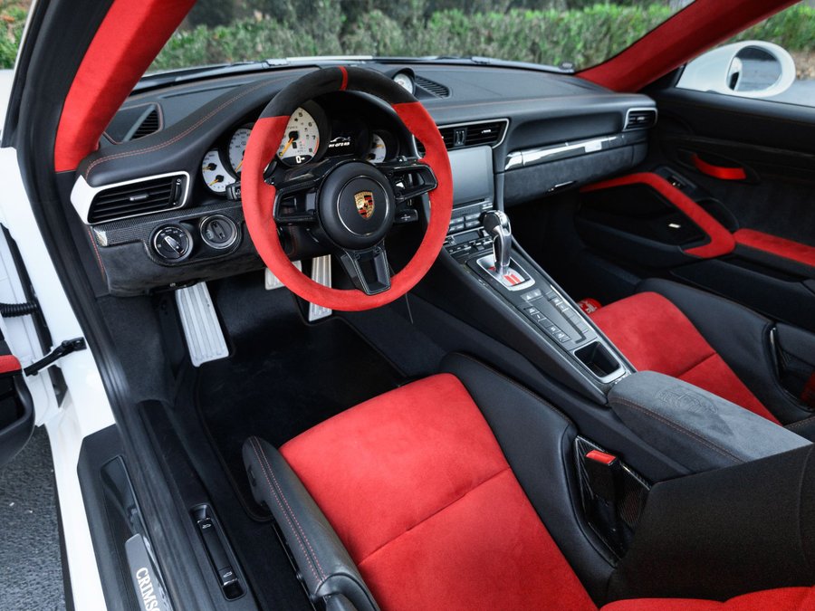 Used 2018 Porsche 911 GT2 RS image 13