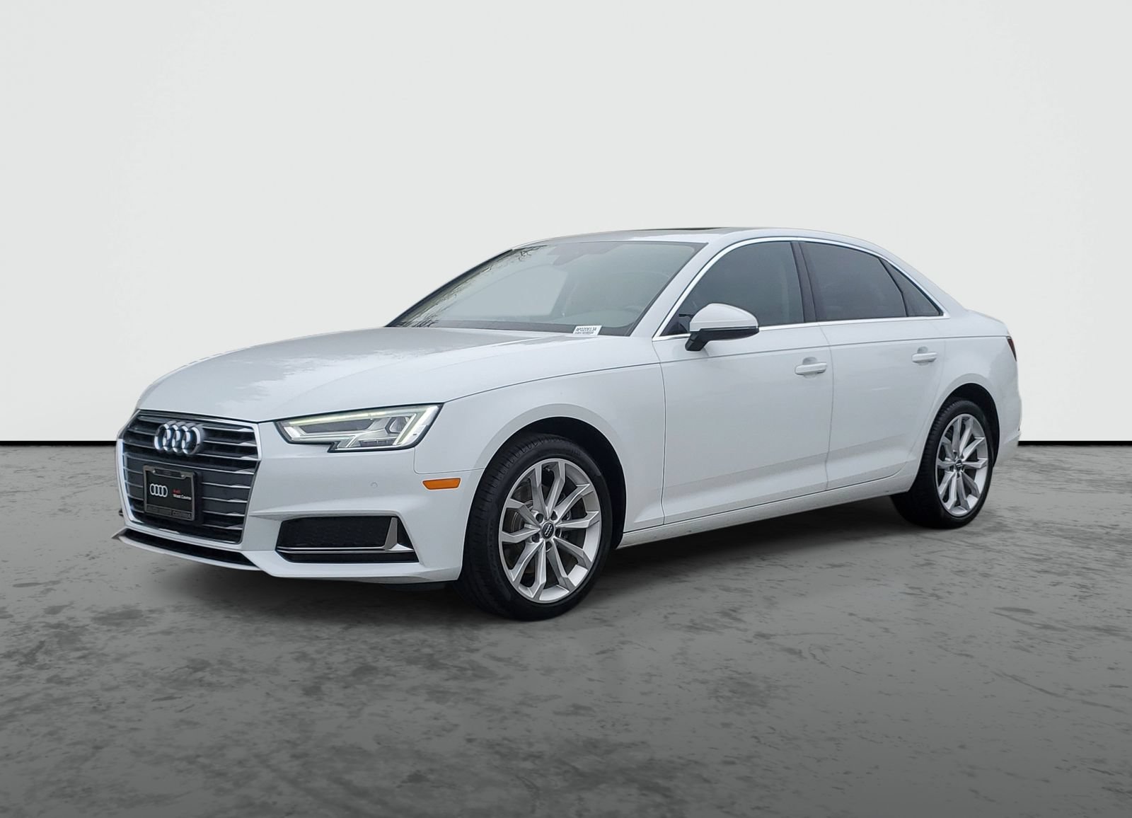 Used 2019 Audi A4 2.0T Premium Plus w/ Premium Plus Package FWD image 2