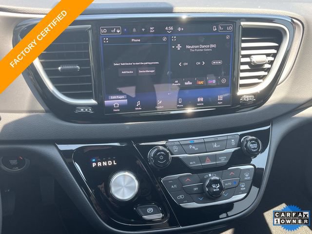 Used 2025 Chrysler Voyager LX FWD image 30