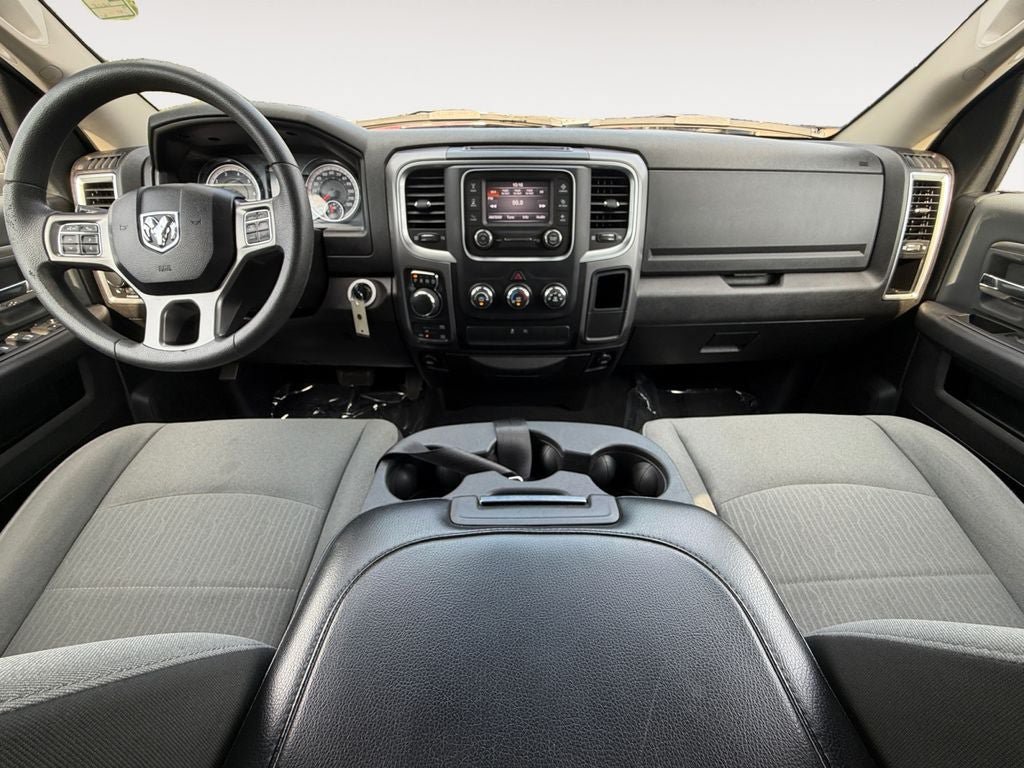 Used 2022 RAM 1500 Classic SLT AWD/4WD image 11