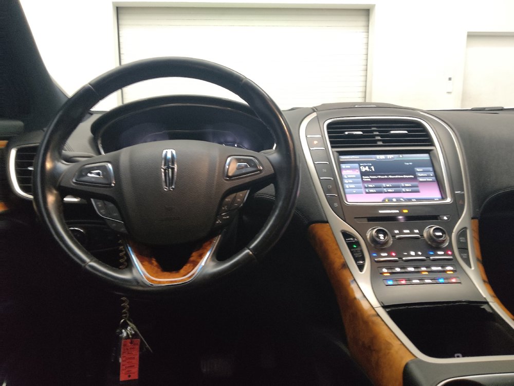 Used 2016 Lincoln MKX Reserve w/ Climate Package AWD/4WD image 22