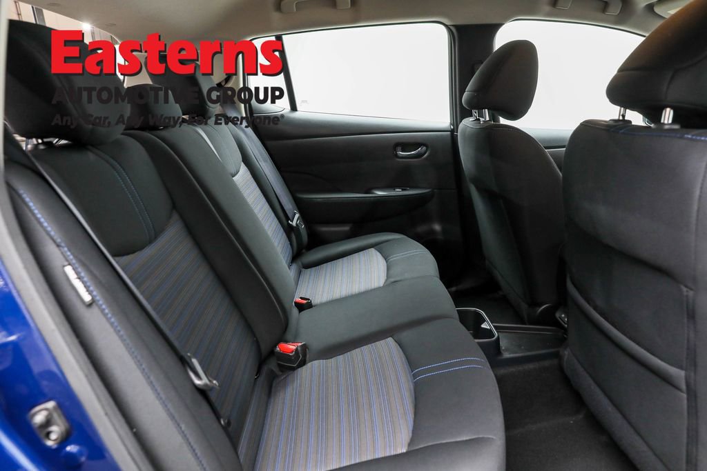 Used 2023 Nissan Leaf S image 21