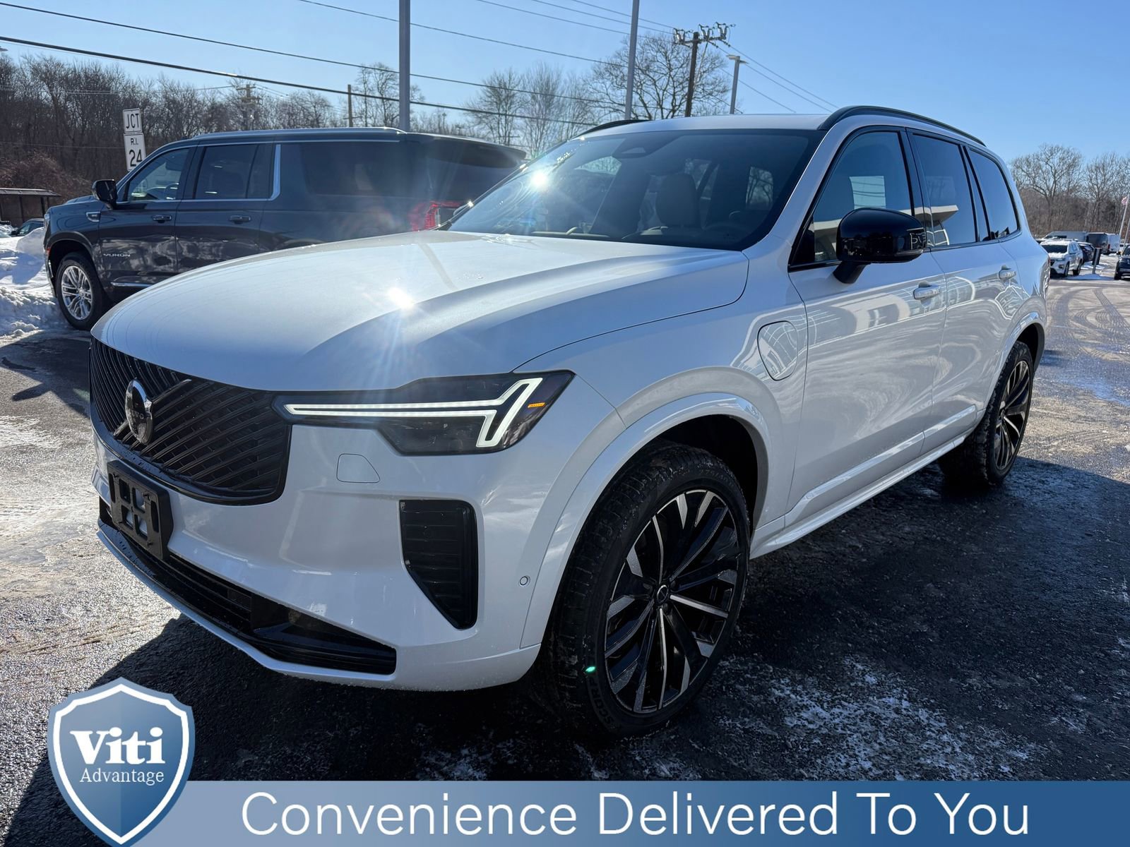 New 2026 Volvo XC90 T8 Ultra w/ Lounge Package image 4