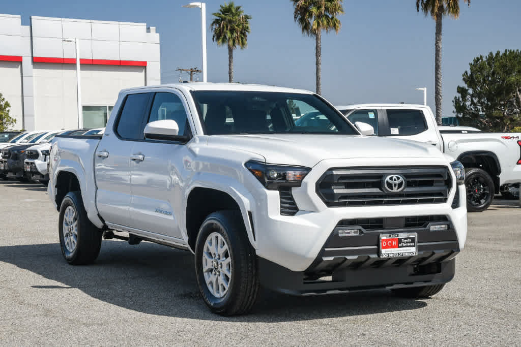 New 2026 Toyota Tacoma SR5 AWD/4WD image 3