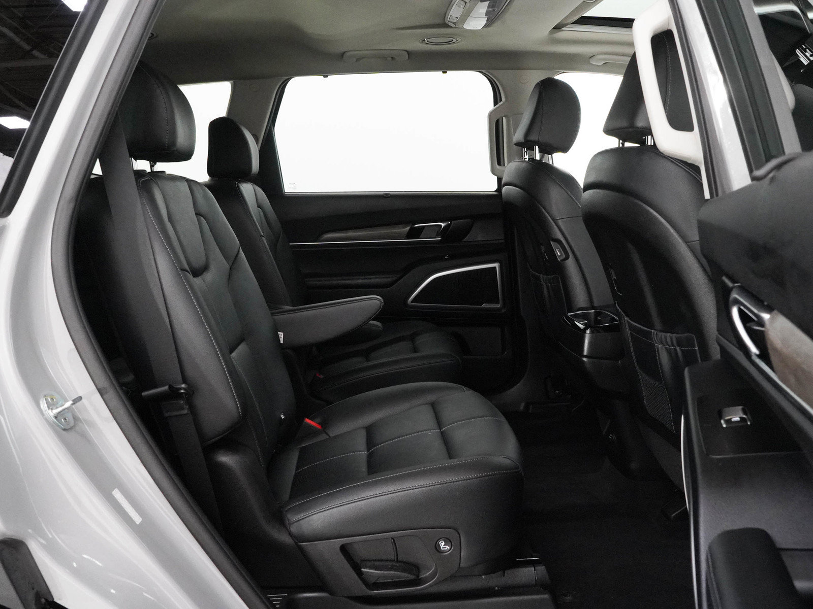 Used 2022 Kia Telluride EX w/ EX Premium Package AWD/4WD image 12