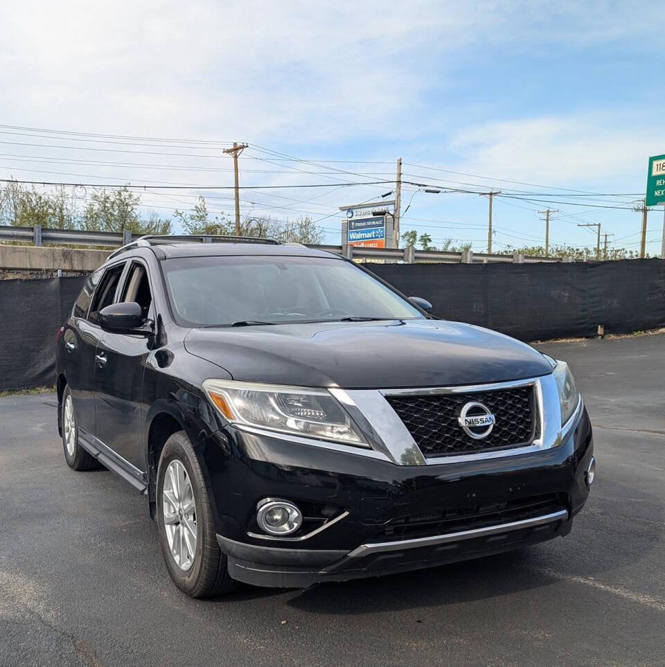 Used 2014 Nissan Pathfinder SL w/ SL Premium Package AWD/4WD image 3