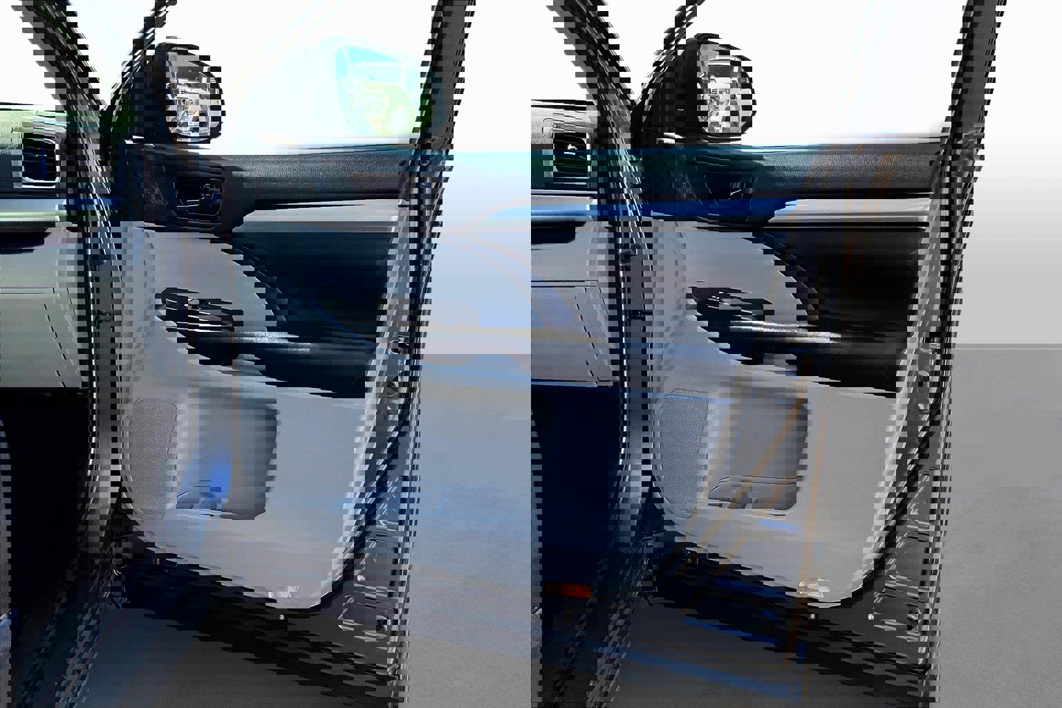 Used 2018 Toyota Highlander LE image 17