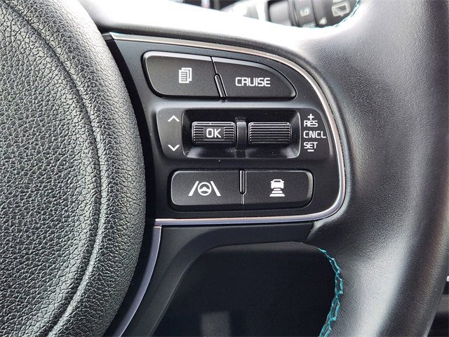 Used 2022 Kia Niro EX Premium image 31