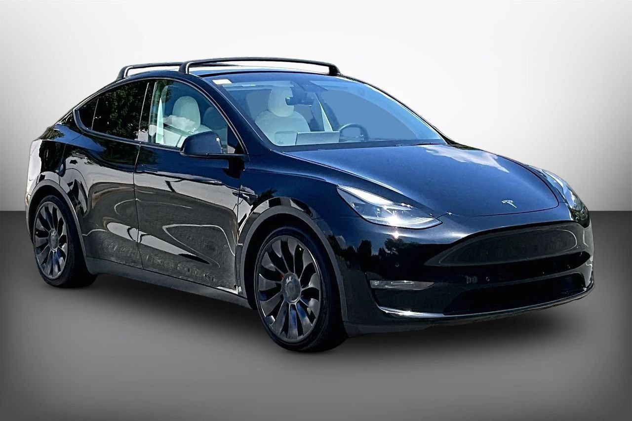 Used 2021 Tesla Model Y Performance AWD/4WD image 1