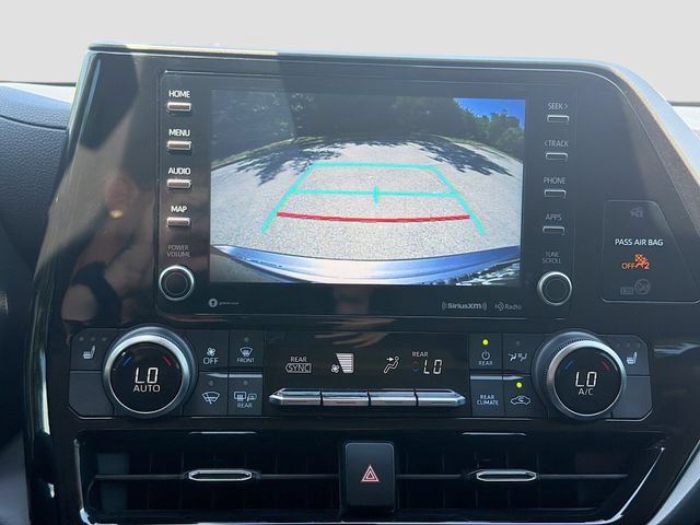 Used 2021 Toyota Highlander XLE FWD image 35