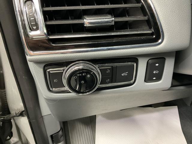 Used 2019 Lincoln Navigator L Reserve AWD/4WD image 12