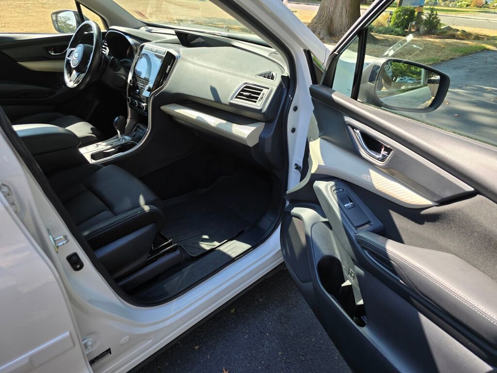 Used 2019 Subaru Ascent Premium image 12