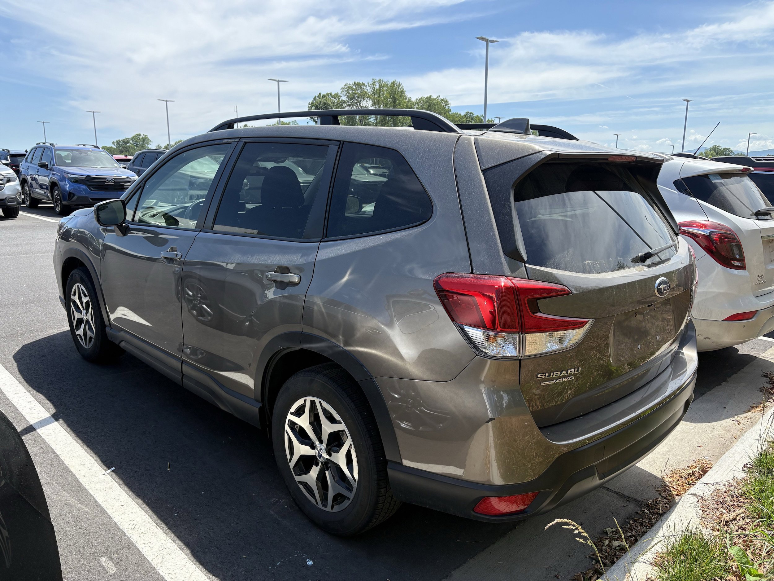 Used 2021 Subaru Forester Premium AWD/4WD image 4