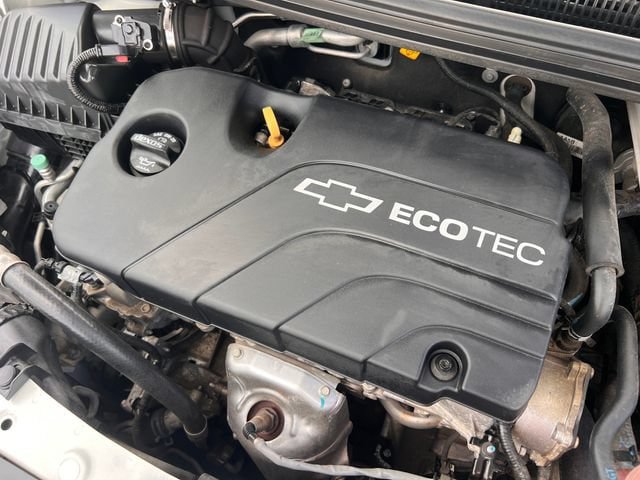 Used 2020 Chevrolet Spark LT FWD image 28