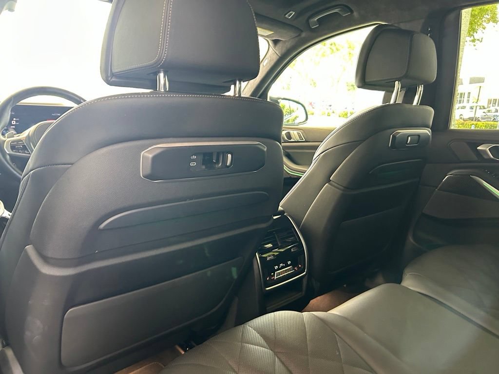 Used 2026 BMW X7 M60i AWD/4WD image 41