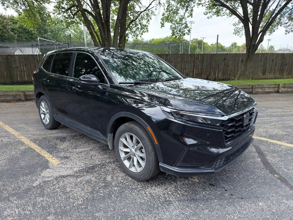 Used 2025 Honda CR-V EX image 2