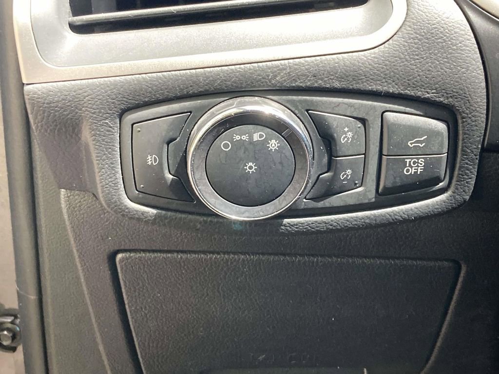 Used 2019 Ford Edge SEL w/ Equipment Group 201A FWD image 19