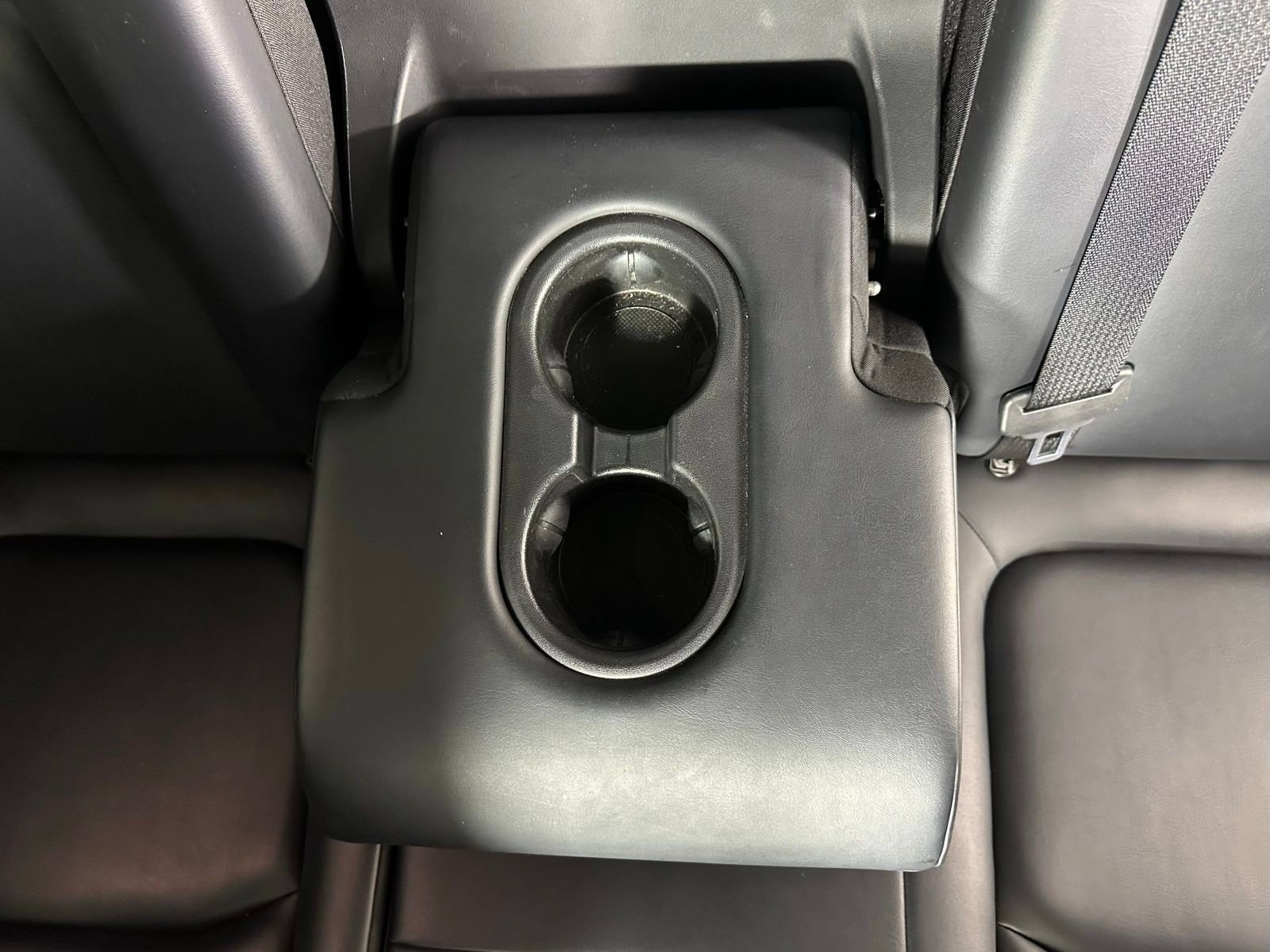 Used 2023 Tesla Model Y Long Range AWD/4WD image 29