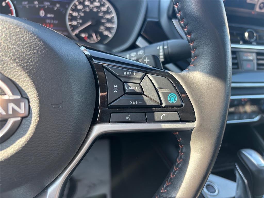 Used 2024 Nissan Altima 2.0 SR image 17