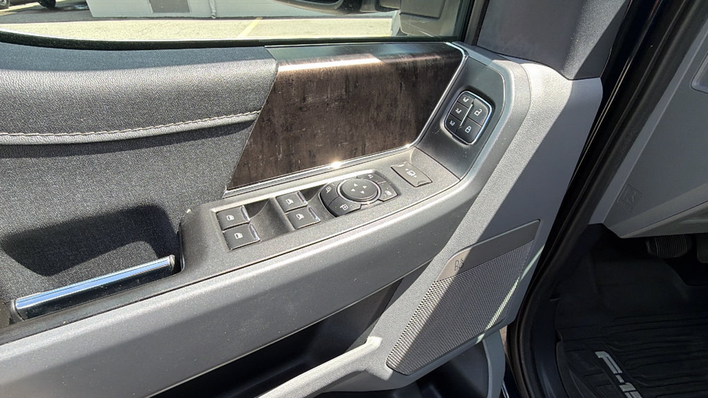 Used 2022 Ford F150 Lariat w/ Equipment Group 502A High AWD/4WD image 14