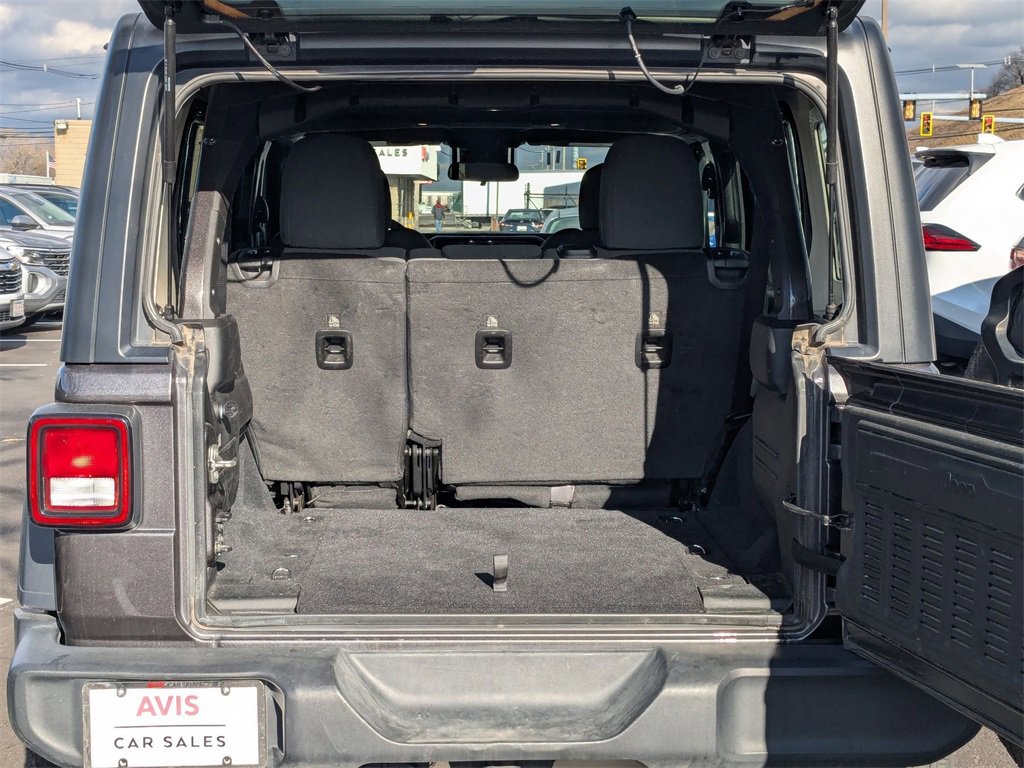 Used 2024 Jeep Wrangler Sport S image 32