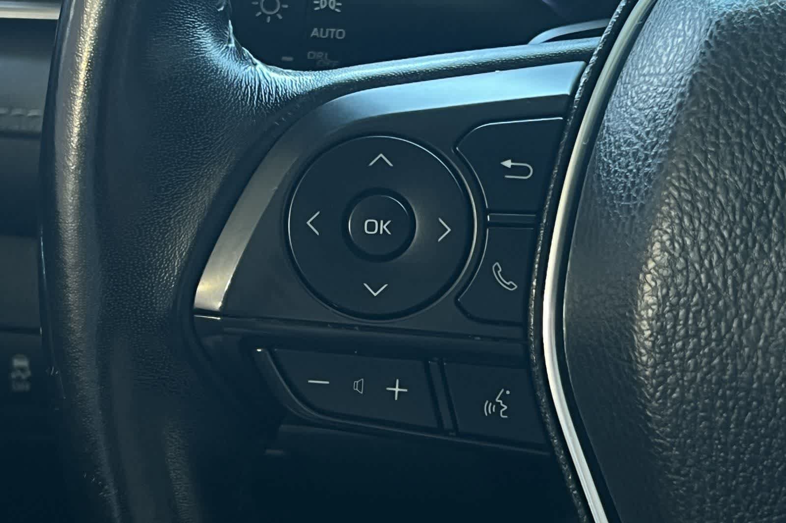 Used 2019 Toyota Camry SE FWD image 28