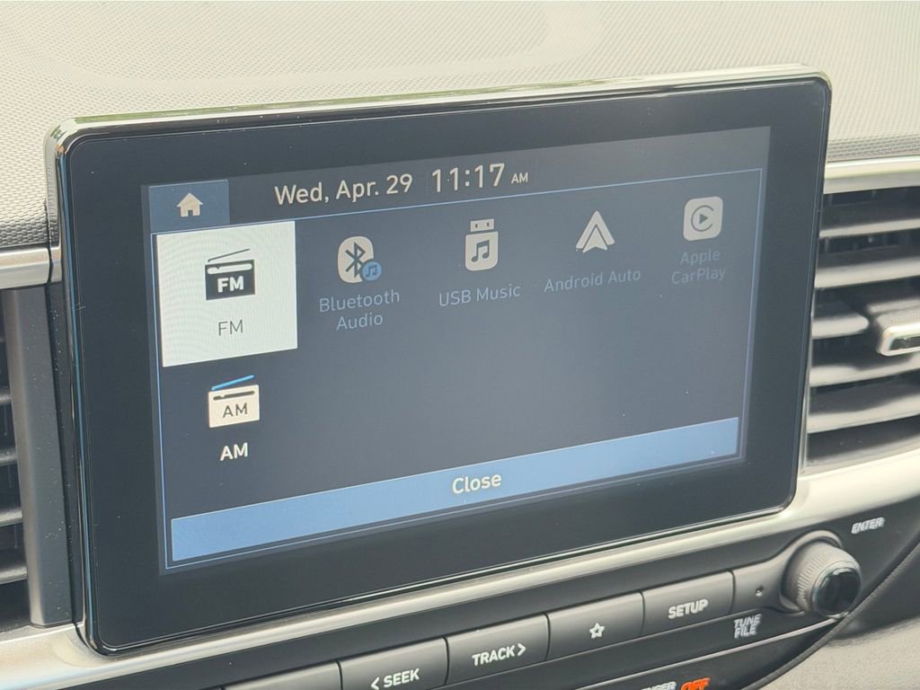 Used 2026 Hyundai Venue SE FWD image 25