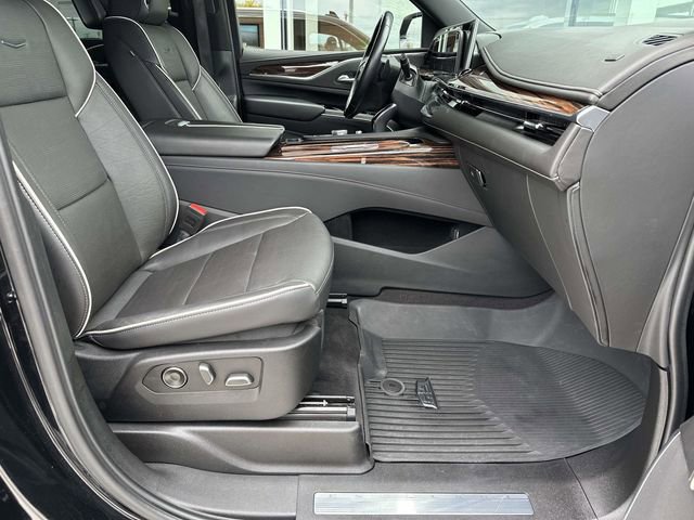 Certified 2024 Cadillac Escalade Premium Luxury w/ LPO, Floor Liner Package AWD/4WD image 20
