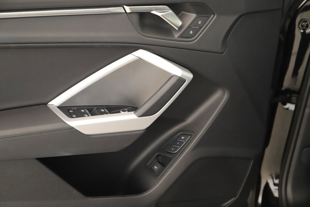 Certified 2024 Audi Q3 2.0T Premium w/ Convenience Package image 23