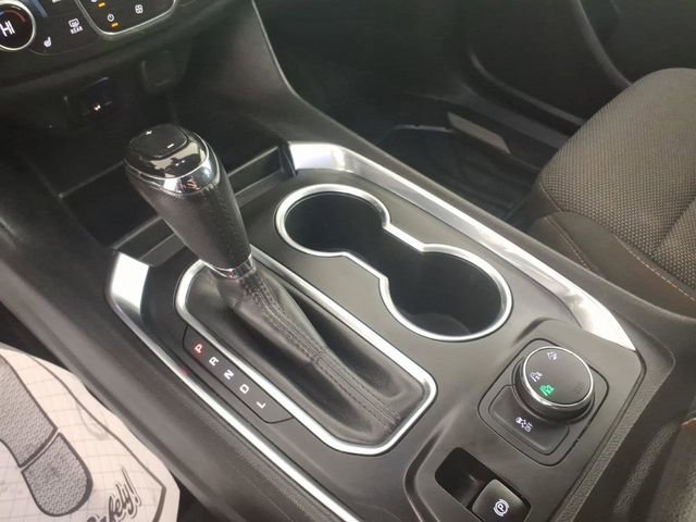 Used 2020 Chevrolet Traverse LT w/ LPO, Floor Liner Package image 21