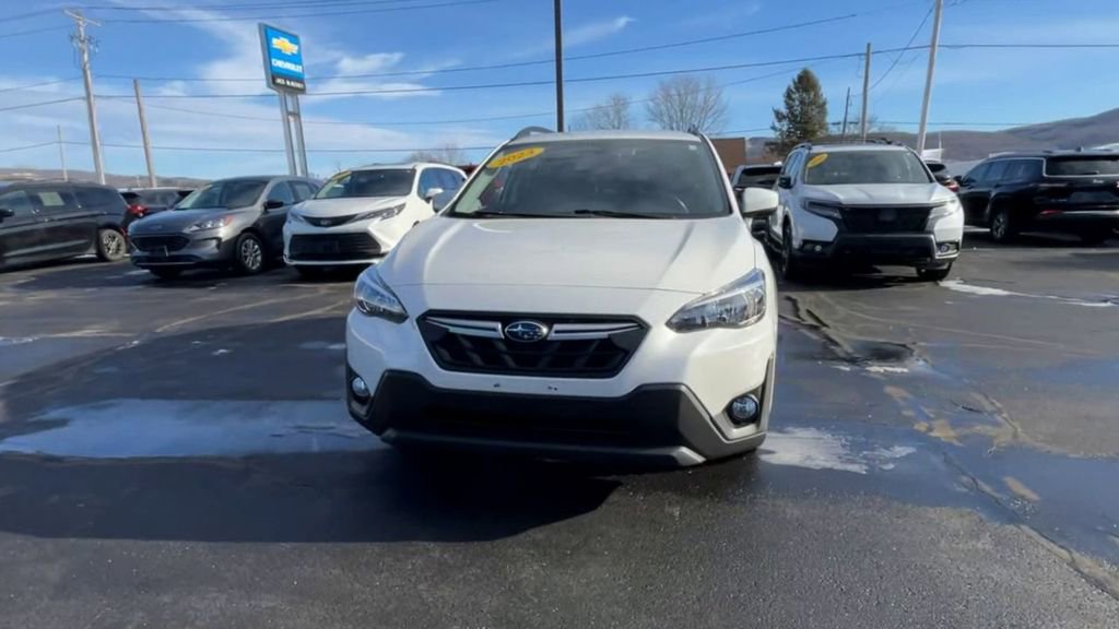 Used 2023 Subaru Crosstrek 2.0i Premium image 3